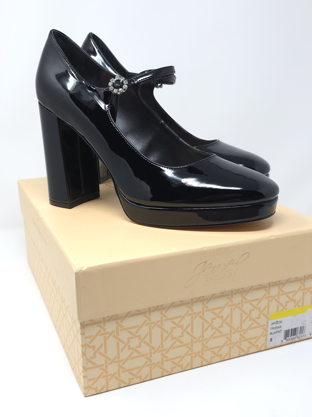 Jewel Badgley Mischka Trisha Platform Pumps